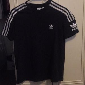 Black adidas t shirt